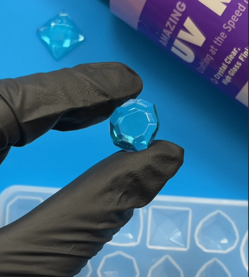 Amazing UV Resin for Jewelry and Crafts